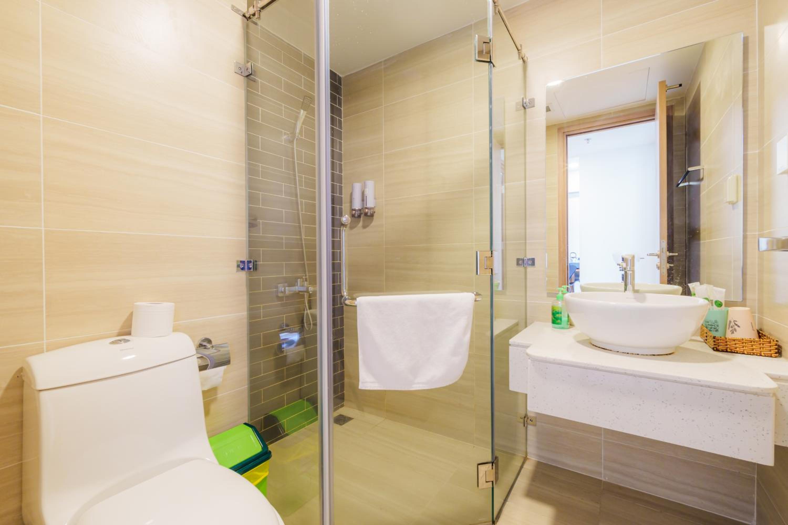 PROStay SOHO Residence Near Bui Vien Walking Street - Central HCMc HAR 2
