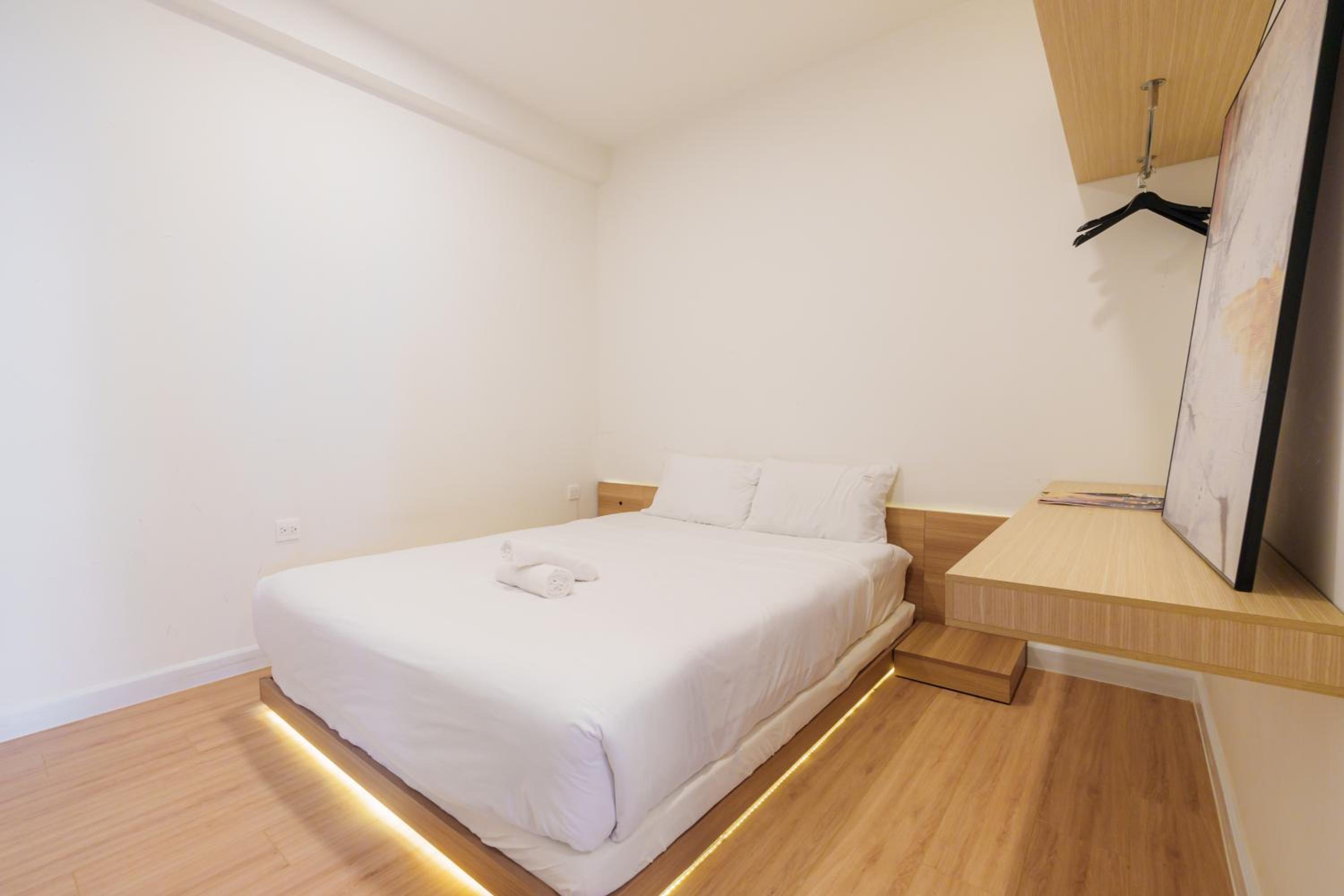 PROStay SOHO Residence Near Bui Vien Walking Street - Central HCMc HAR 2