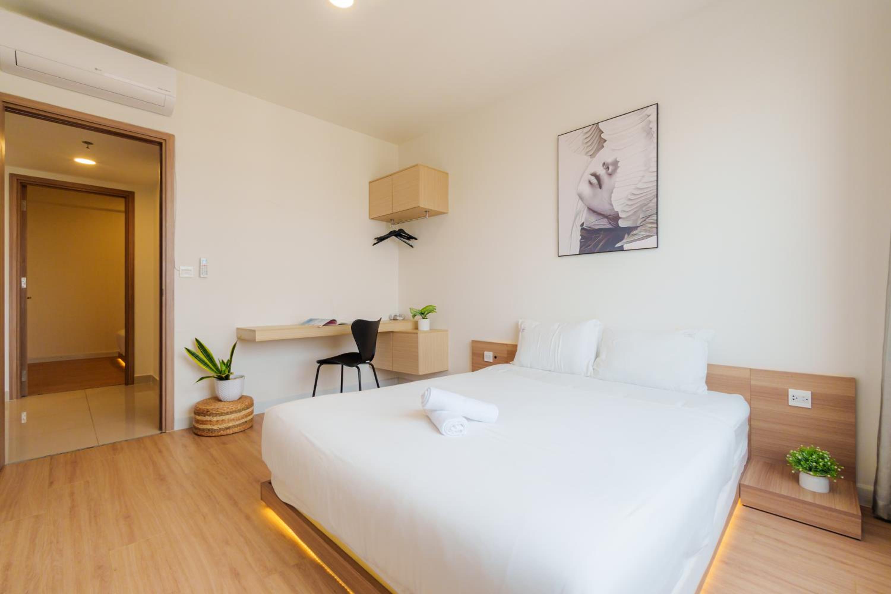PROStay SOHO Residence Near Bui Vien Walking Street - Central HCMc HAR 2