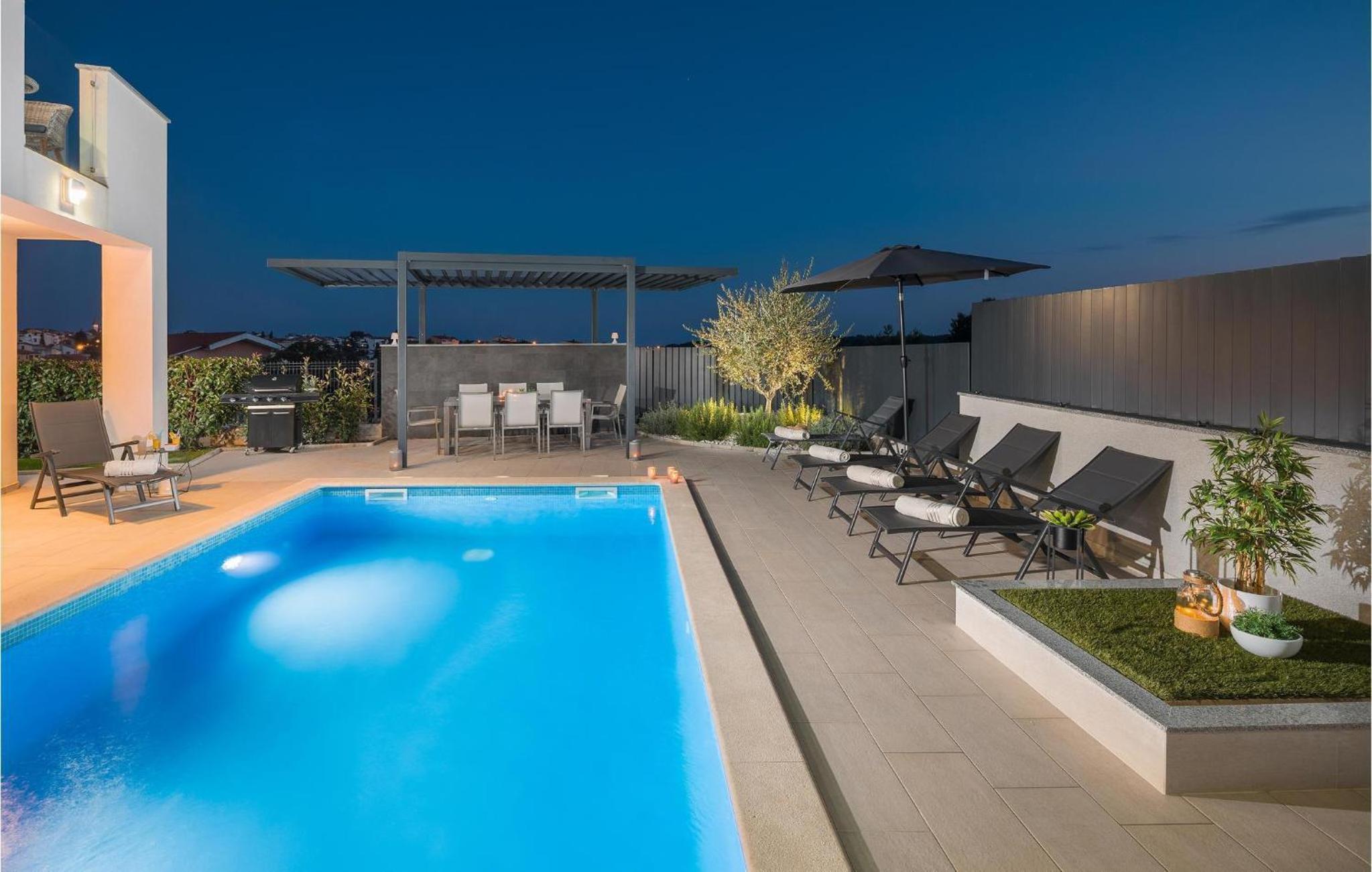 Villa Freya mit Meerblick in Medulin, Istrien - by Istrabook