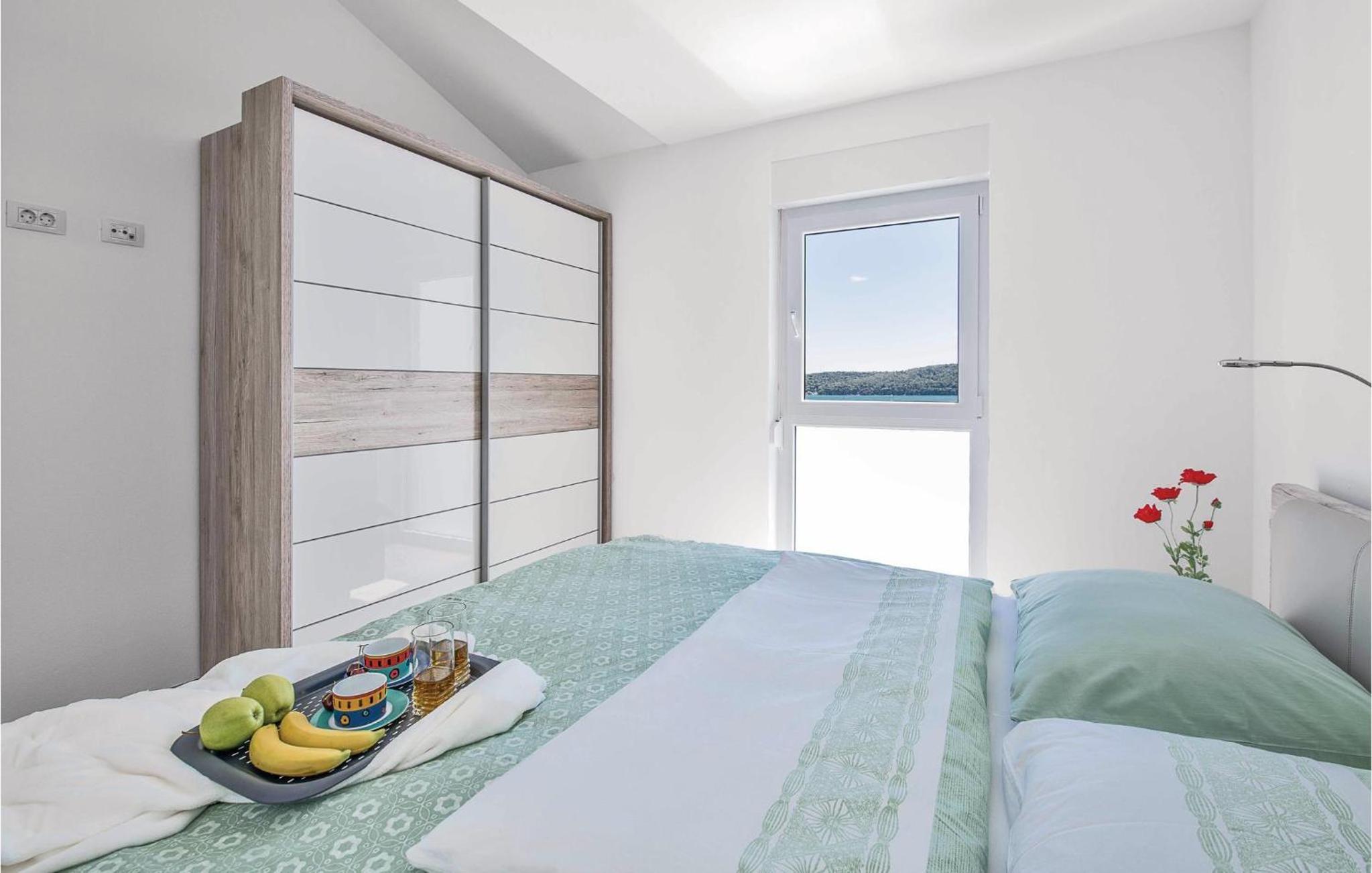 Villa Freya mit Meerblick in Medulin, Istrien - by Istrabook