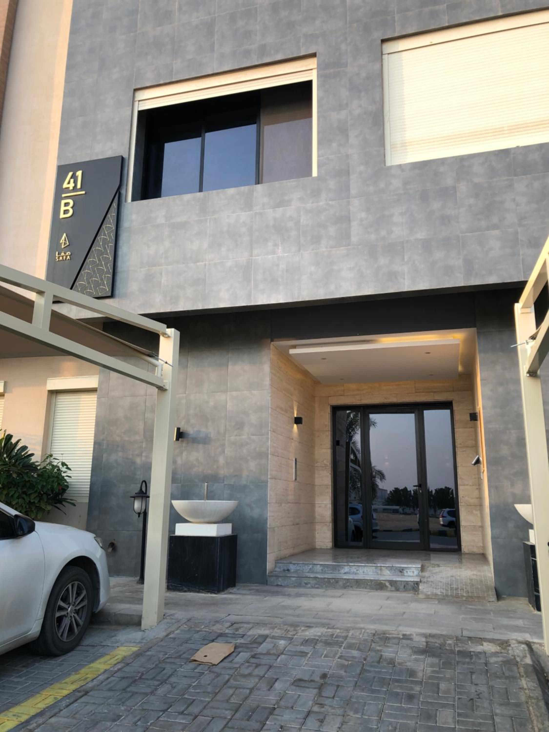 Smart luxury apartment 3bedrooms