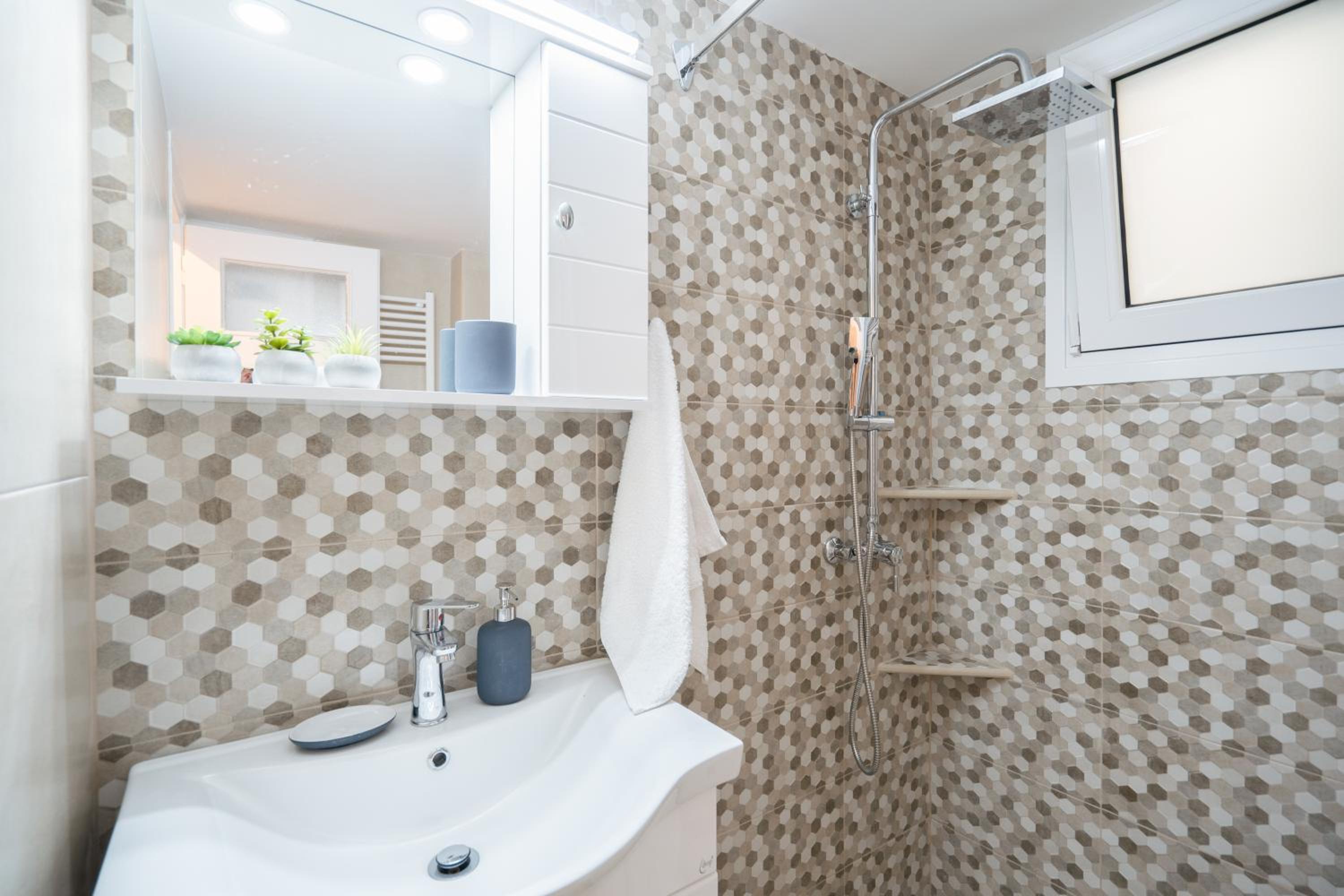 Modern Apartment in Athens with Acropolis & Mt Lycabettus view