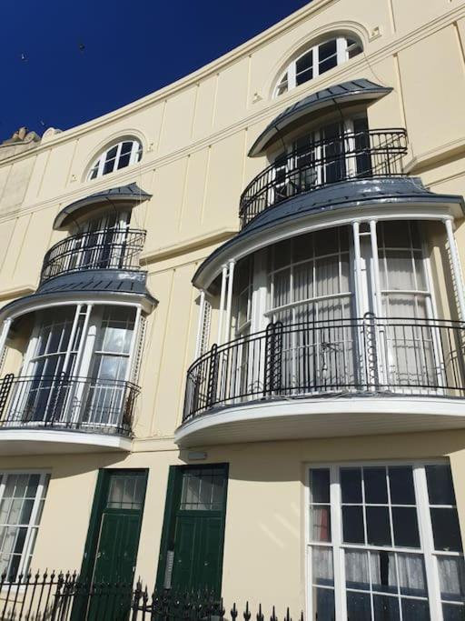 Period Sea view flat in Hastings