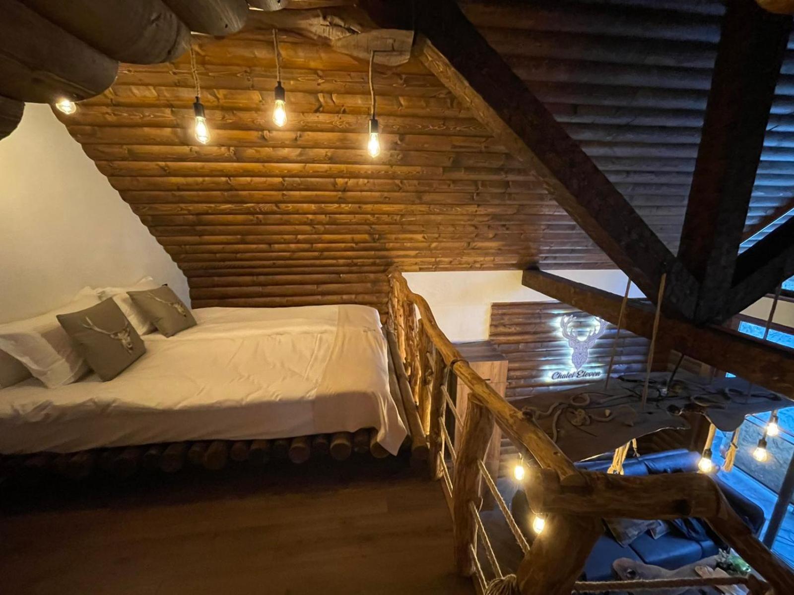 CHALET ELEVEN
