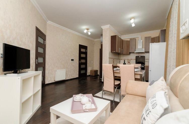 Stylish apartment 001 view 3