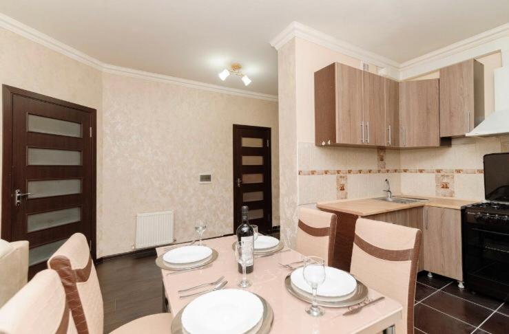 Stylish apartment 001 view 5