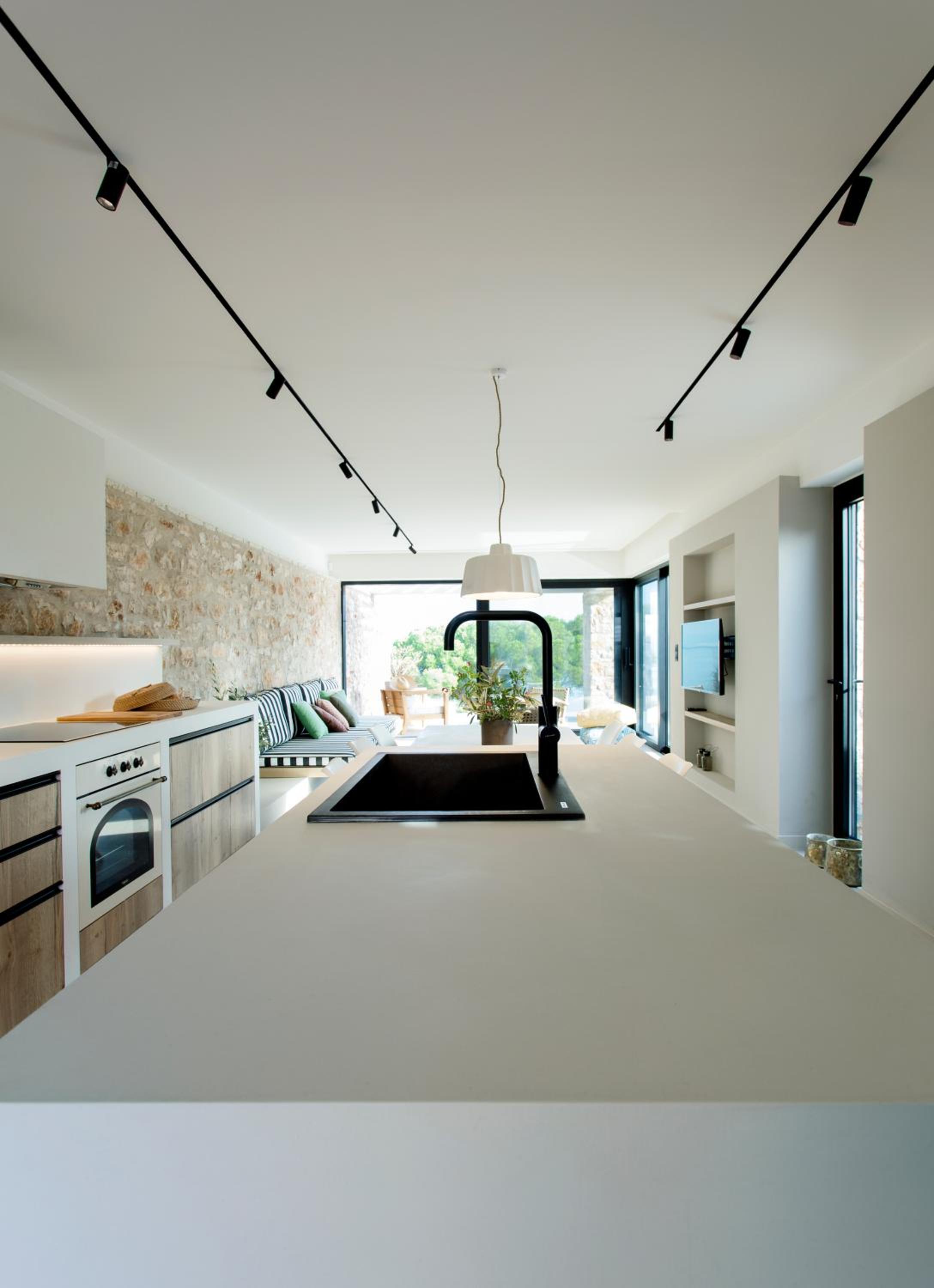 Theros Estate