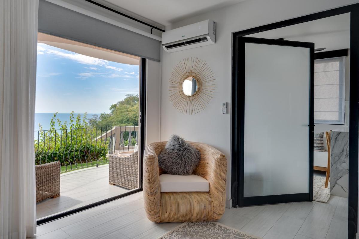 Playa Flamingo Towers Cliffside Retreat Endless Views Sunsets