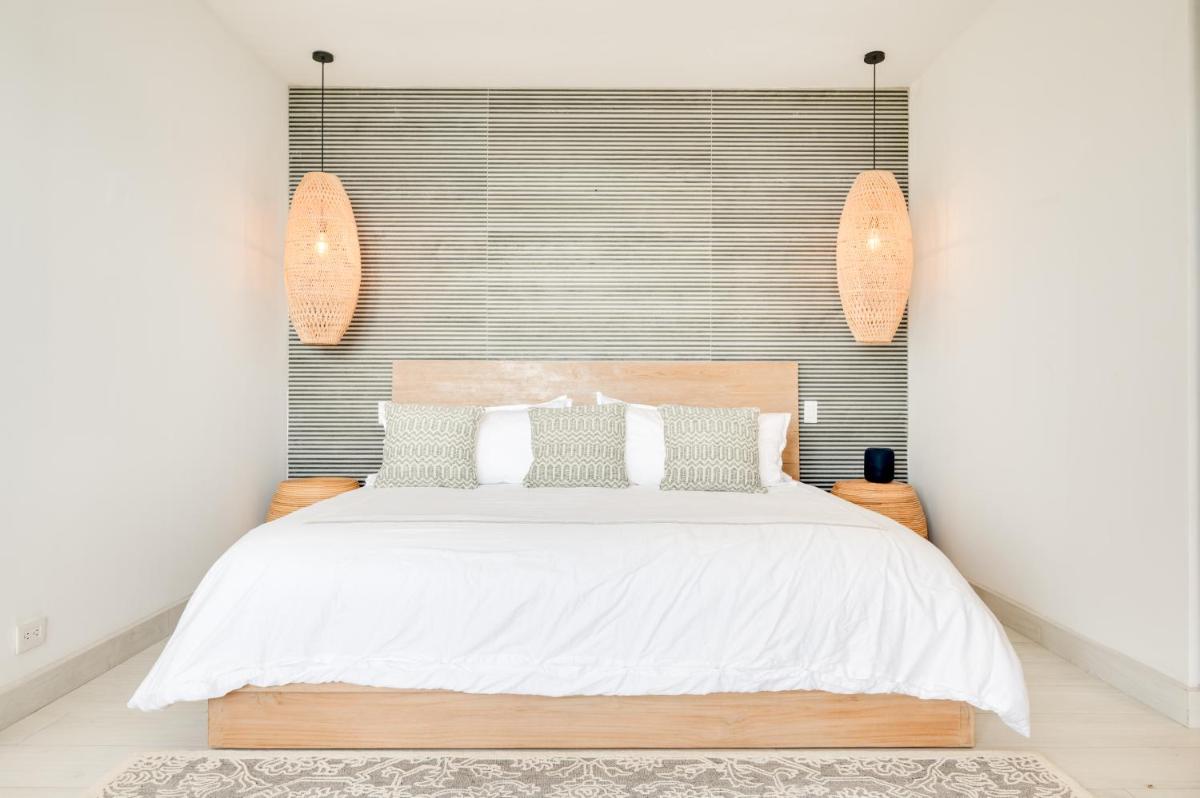 Playa Flamingo Towers Cliffside Retreat Endless Views Sunsets