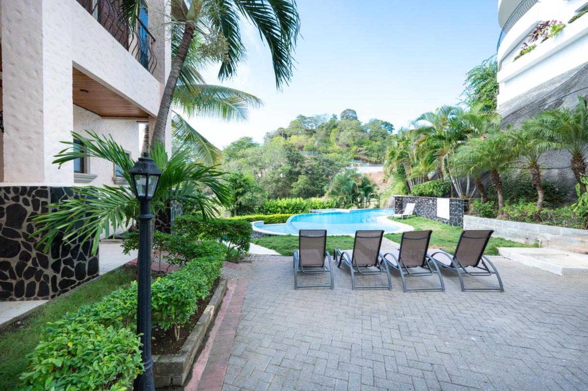 Playa Flamingo Towers Cliffside Retreat Endless Views Sunsets