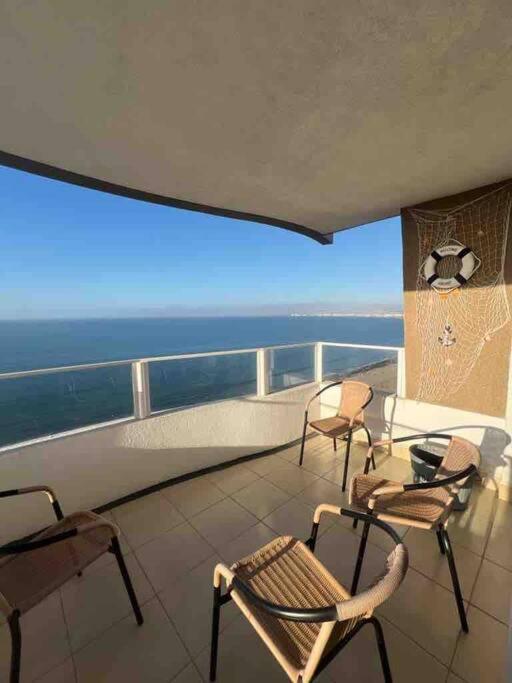 Depto con vista frente al mar