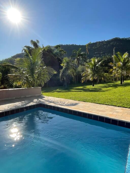 Casa do Vôo Livre com piscina e churrasqueira 20 min do Thermas