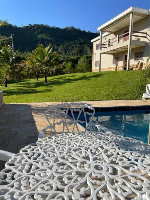 Casa do Vôo Livre com piscina e churrasqueira 20 min do Thermas