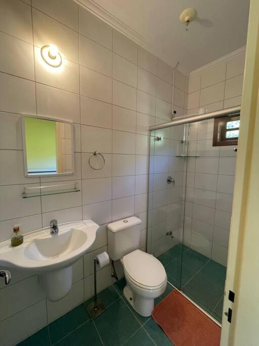 Casa do Vôo Livre com piscina e churrasqueira 20 min do Thermas