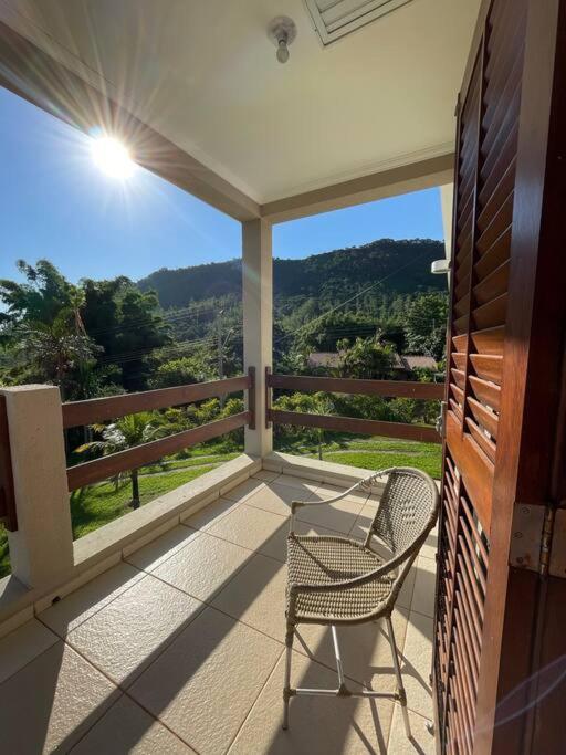 Casa do Vôo Livre com piscina e churrasqueira 20 min do Thermas