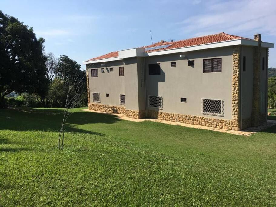 Casa do Vôo Livre com piscina e churrasqueira 20 min do Thermas