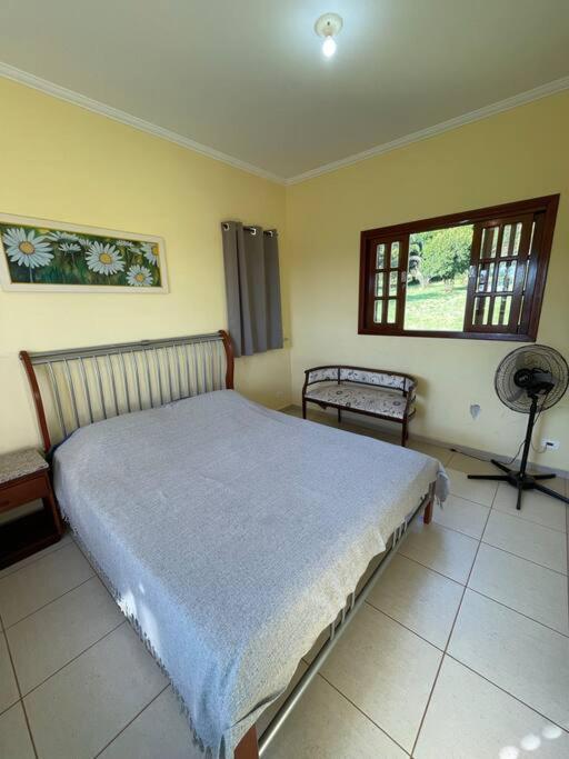 Casa do Vôo Livre com piscina e churrasqueira 20 min do Thermas