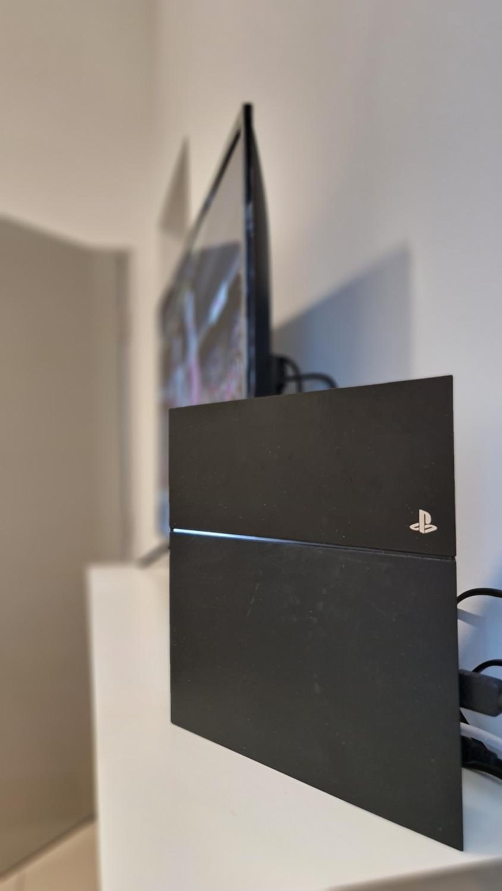 Mimi Cozy Homestay, 3R3B KLCC View with PLAYSTATION 4, NETFLIX, WiFi 6, Home Cinema