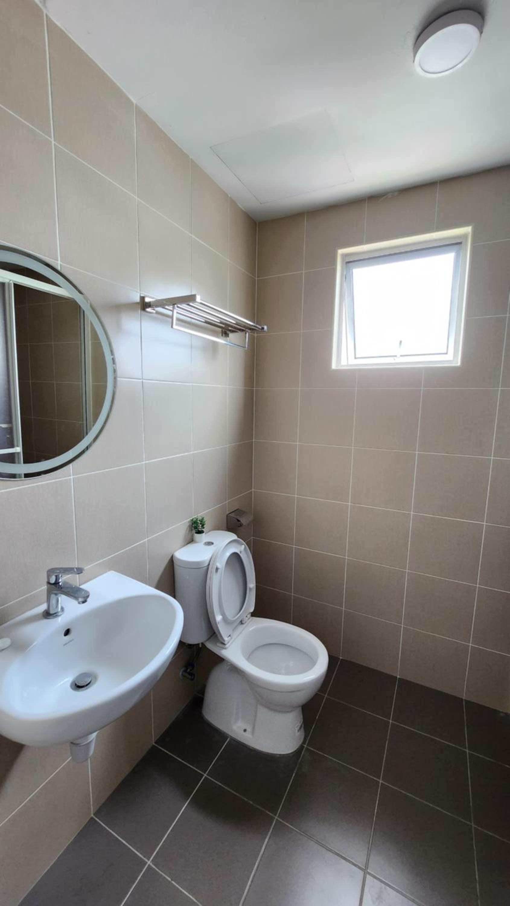 Mimi Cozy Homestay, 3R3B KLCC View with PLAYSTATION 4, NETFLIX, WiFi 6, Home Cinema