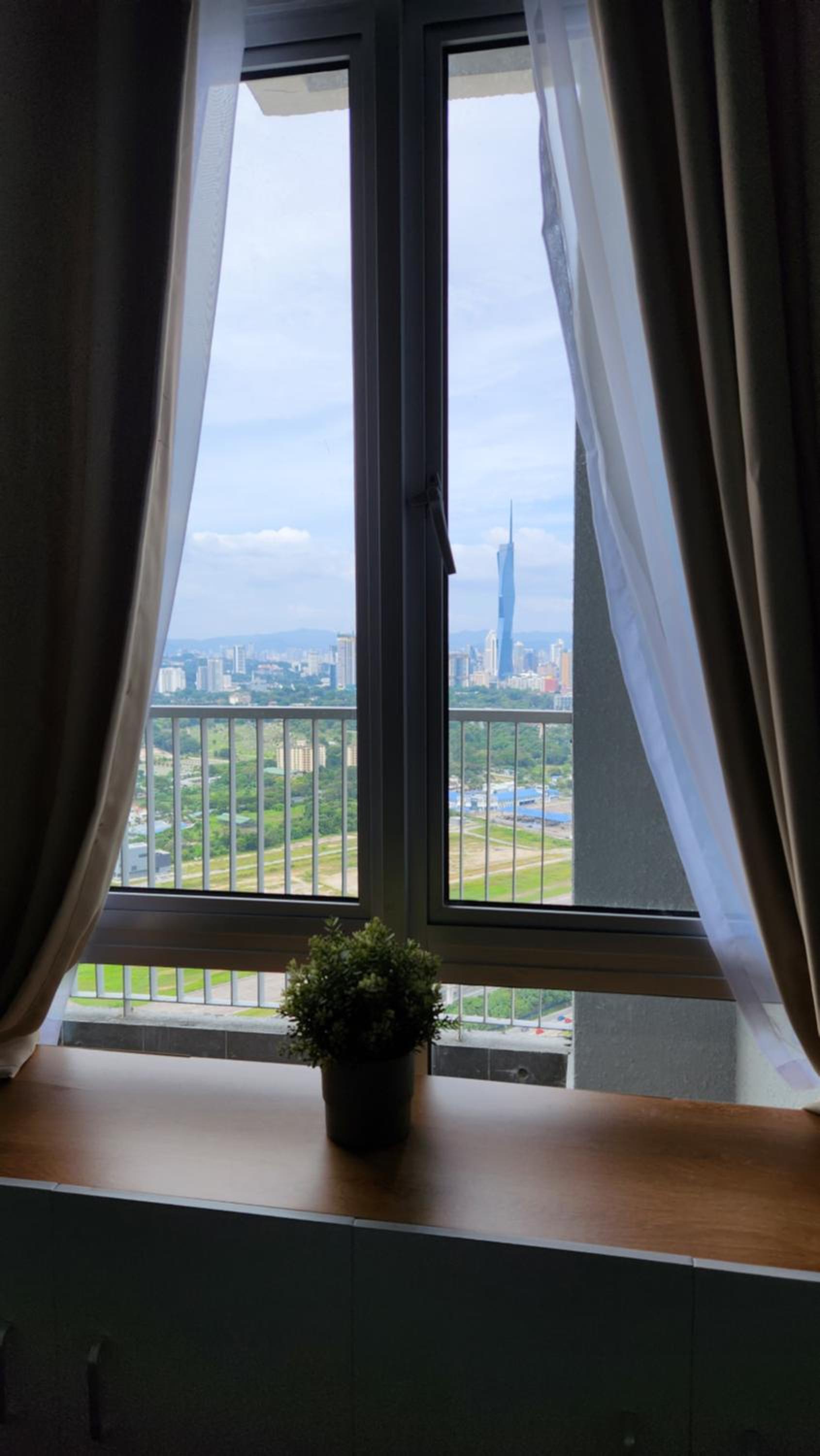 Mimi Cozy Homestay, 3R3B KLCC View with PLAYSTATION 4, NETFLIX, WiFi 6, Home Cinema