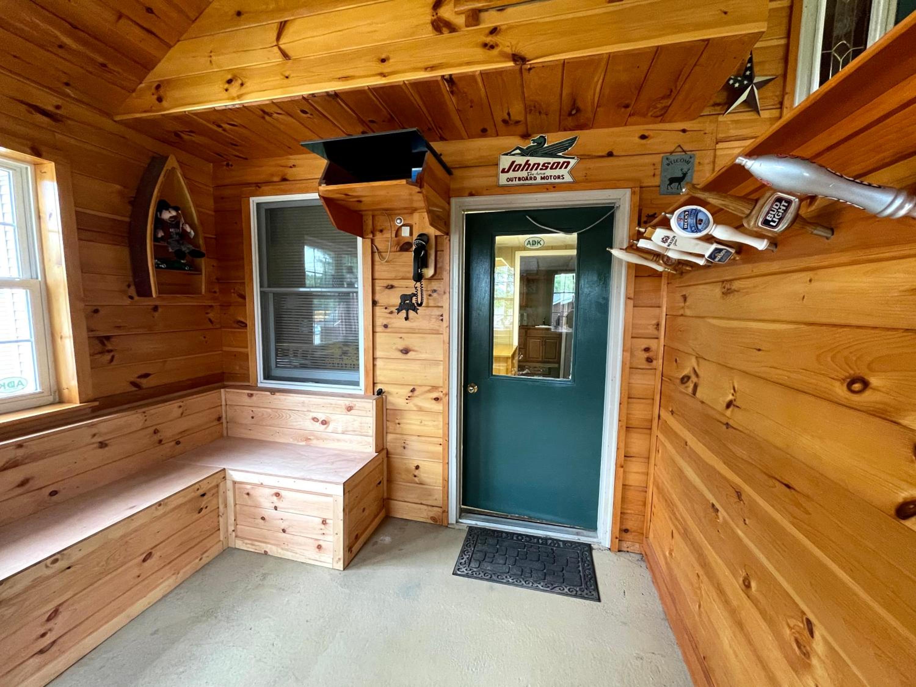 Ryder's Lodge