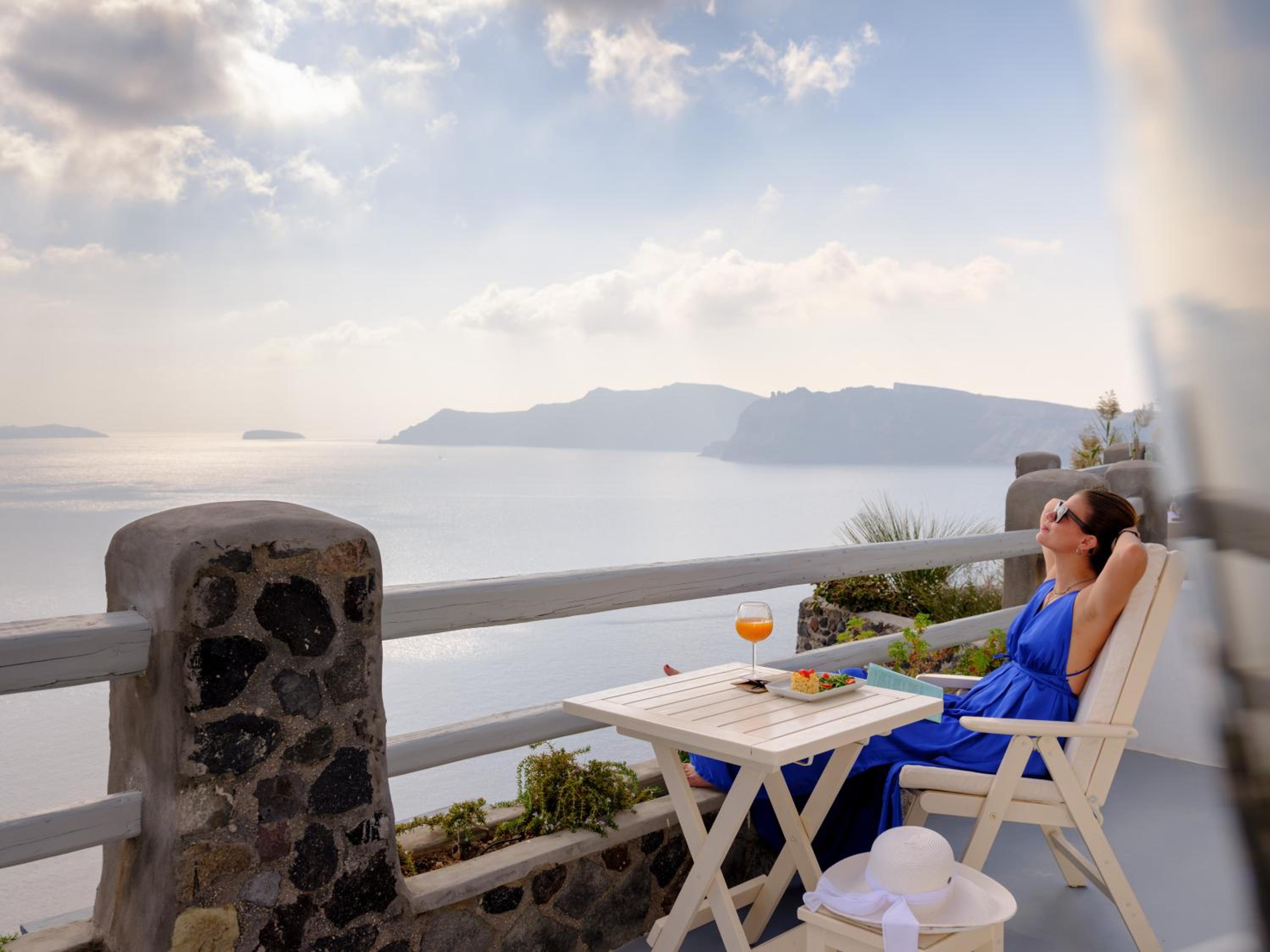 Oia Vacations - Thirea Suites - Property Image 4