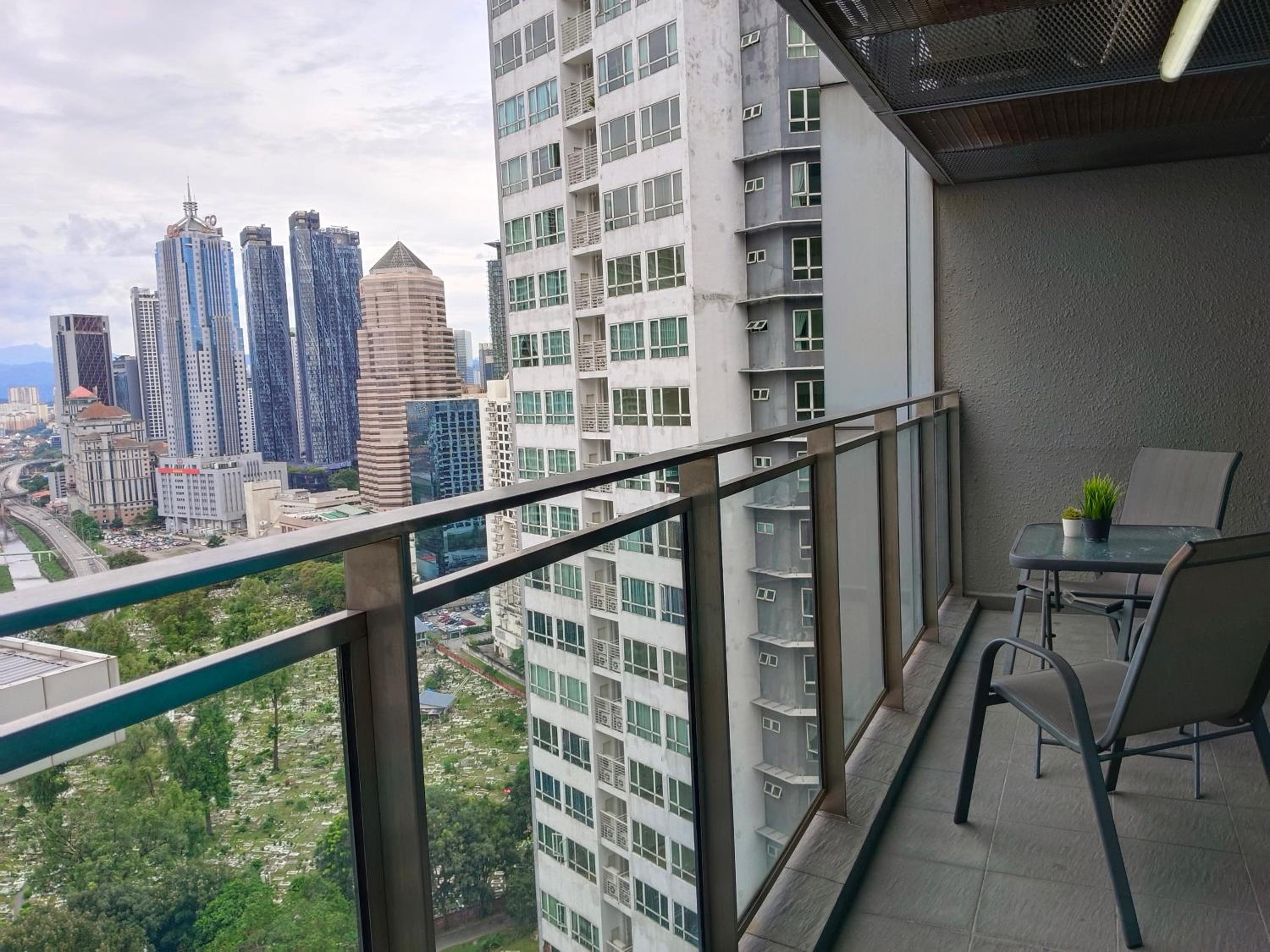 KLCC Dorm (7 min walking to Twin Towers)