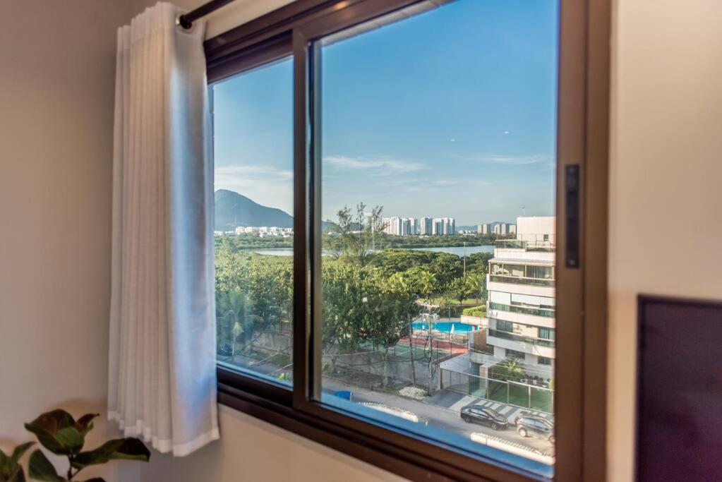 Apt frente ao mar com piscina - Posto 9 Recreio