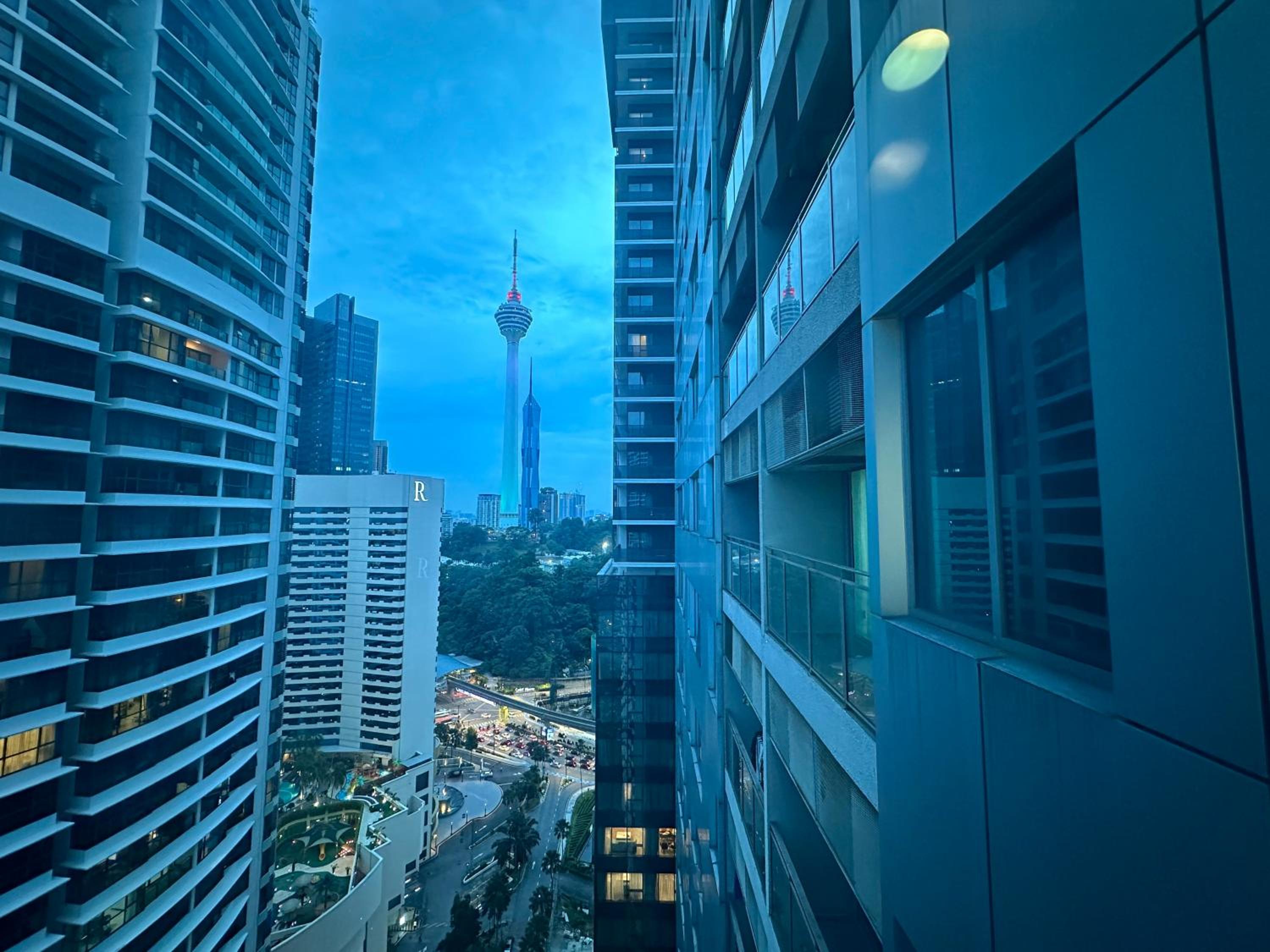 KLCC Dorm (7 min walking to Twin Towers)