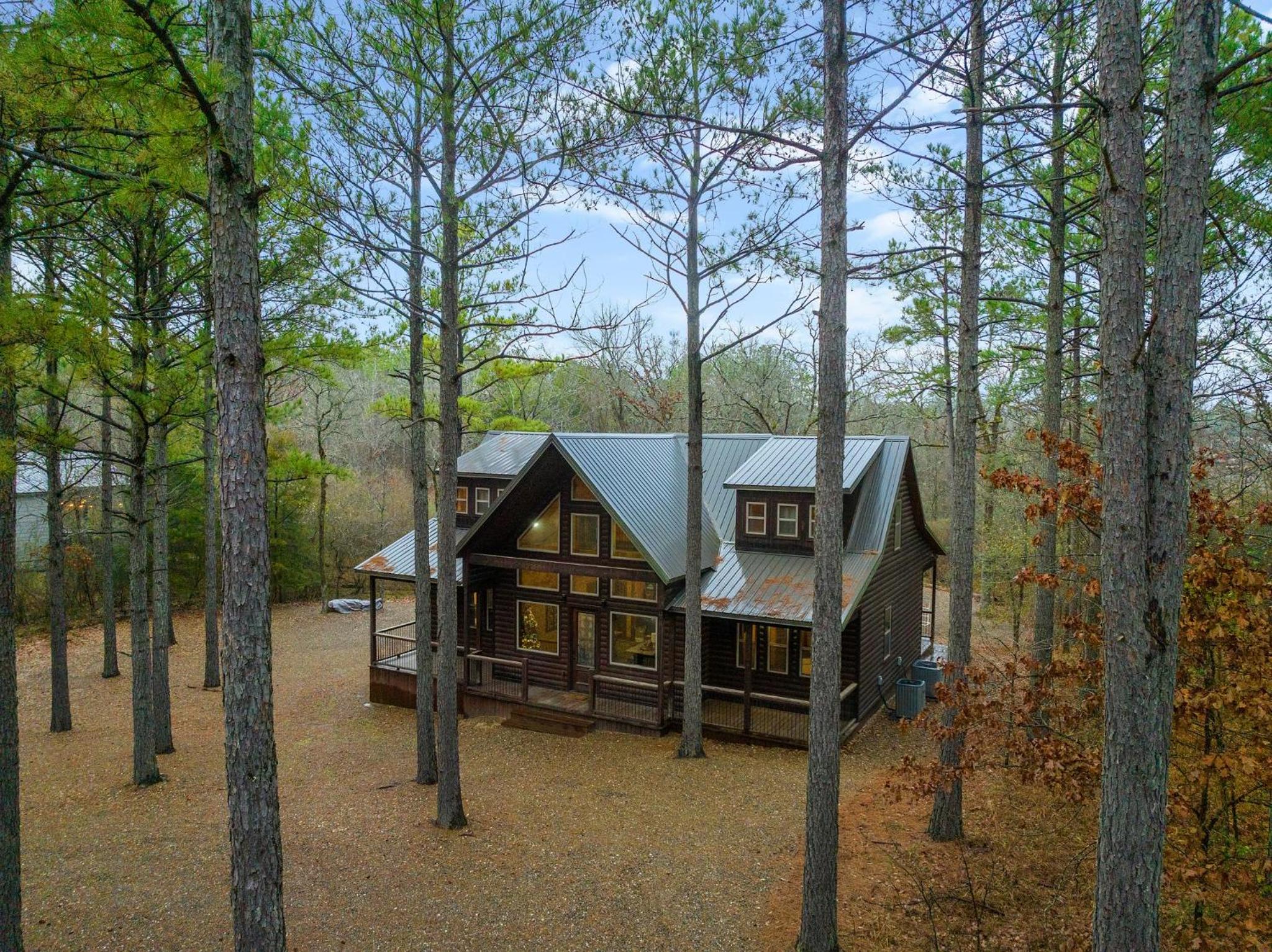Lazy Daze Lodge - Close to activities and attractions!! view 2