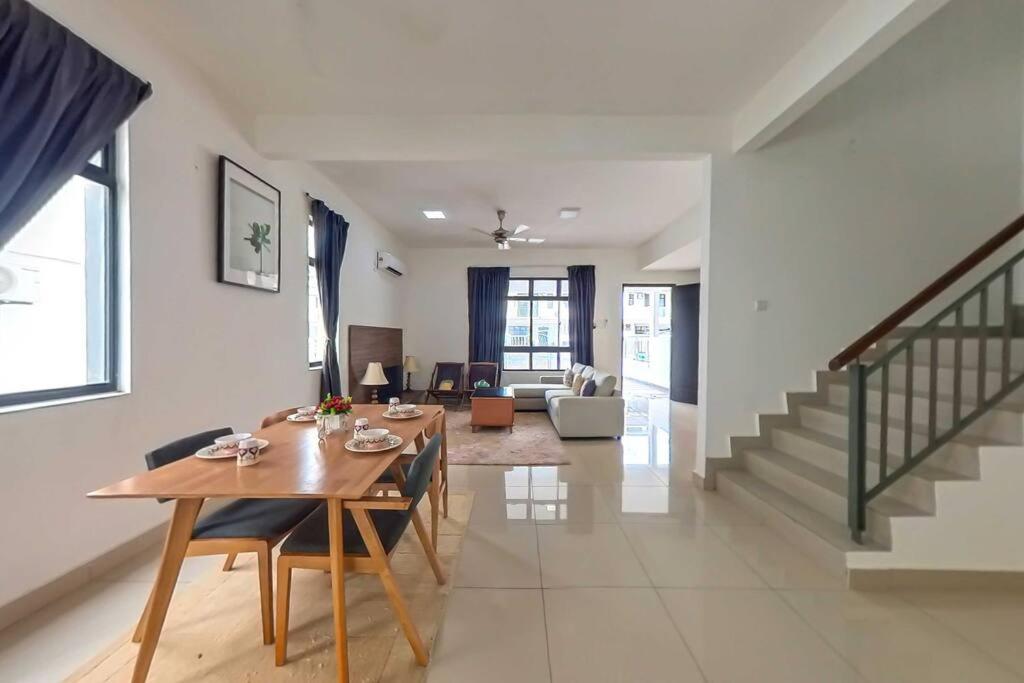 Desaru Anggerik Home