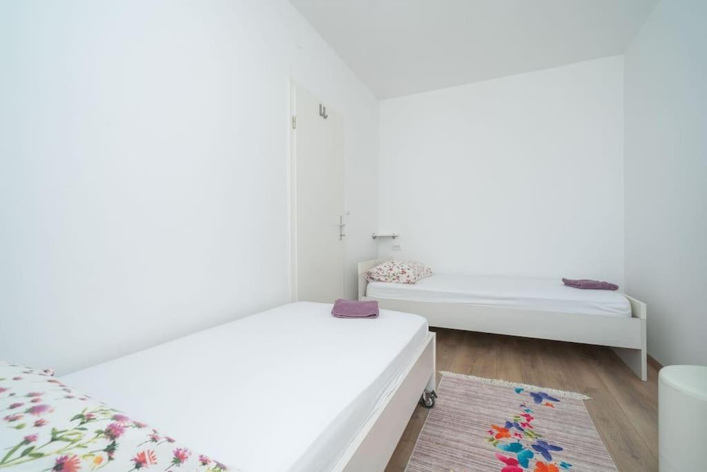 Apartment Tajchi, 5 min from Rixos Beach