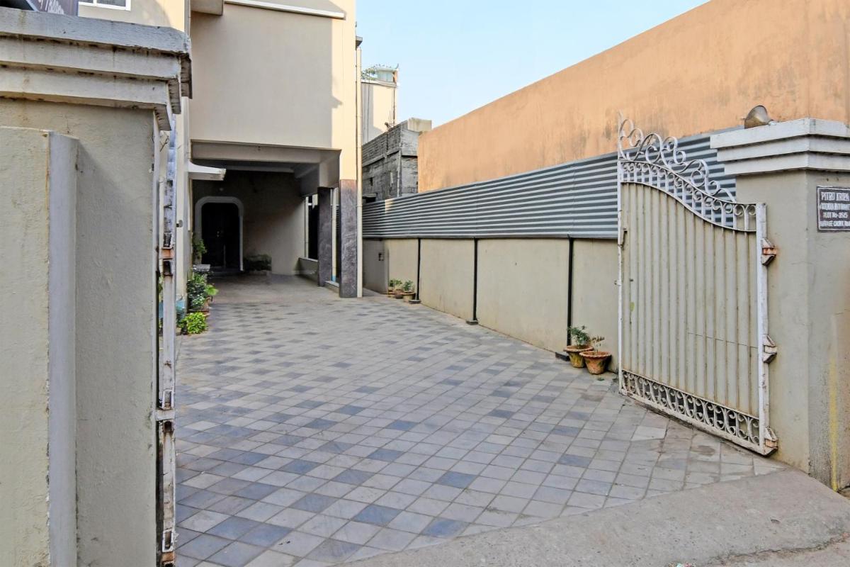 outdoor BBQ area