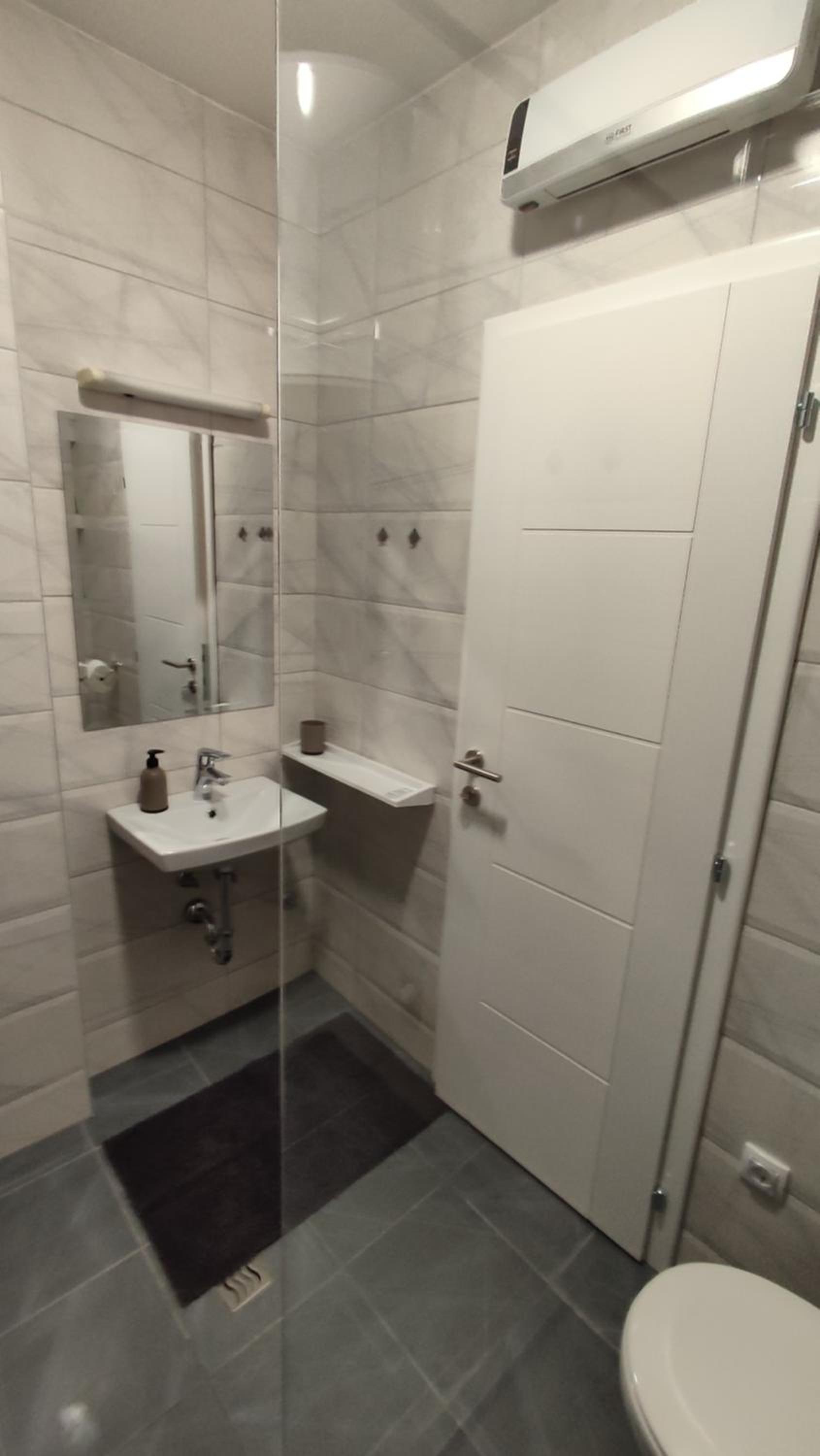 Studio apartman Pale