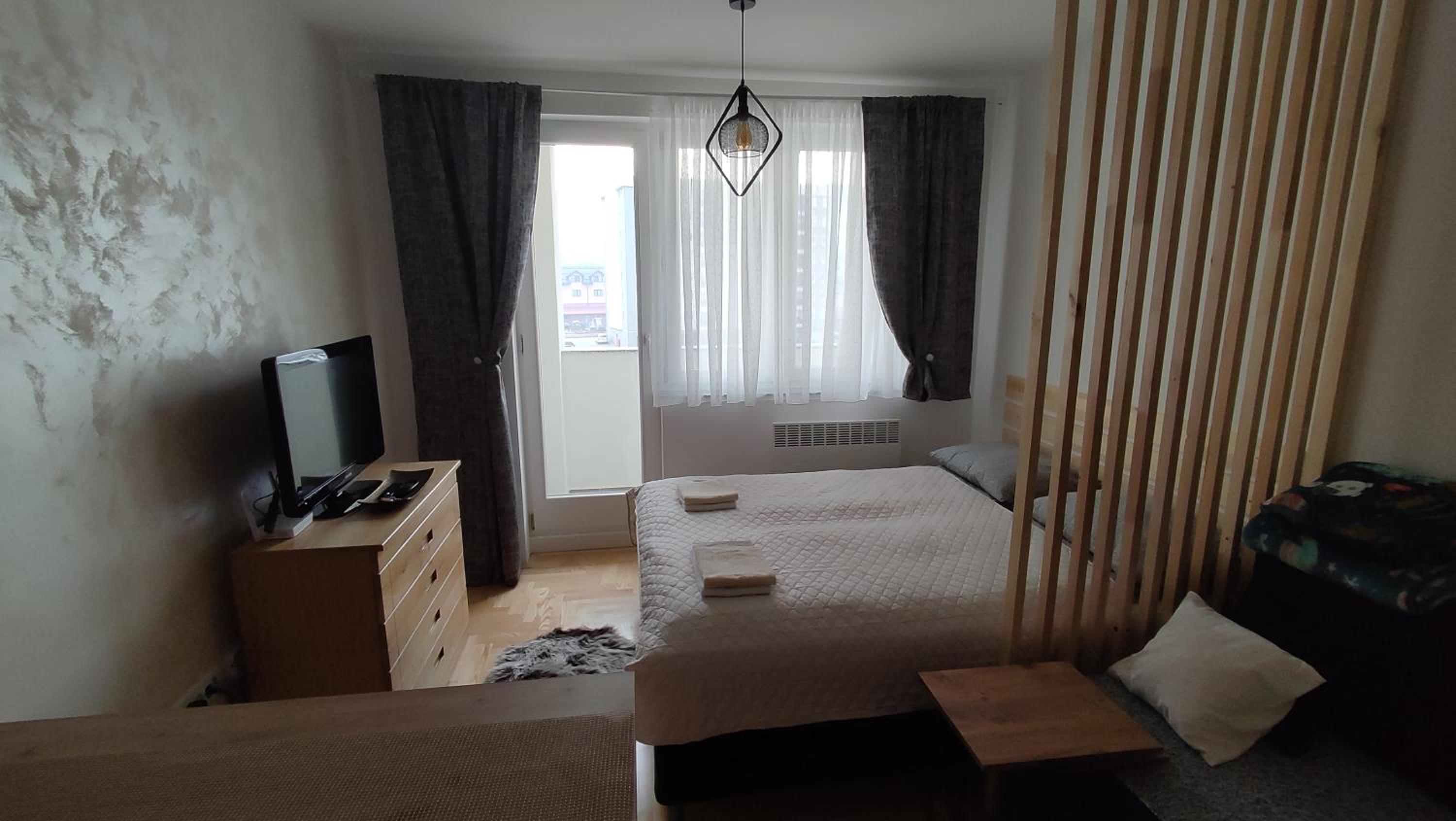Studio apartman Pale