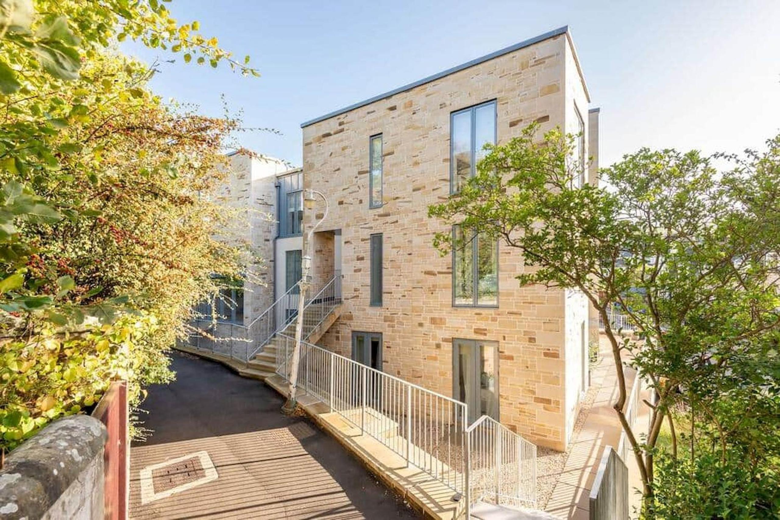 Lade Braes Apartments - No 22D