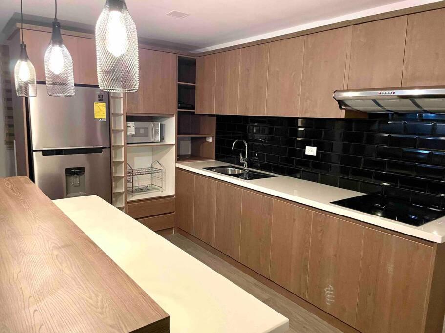 New Luxury Apartment