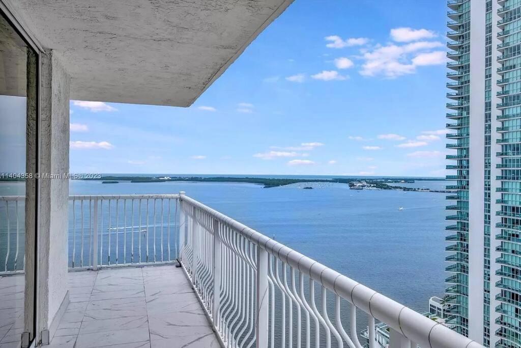 New Stunning 2Br Brickell Condo-Free Parking