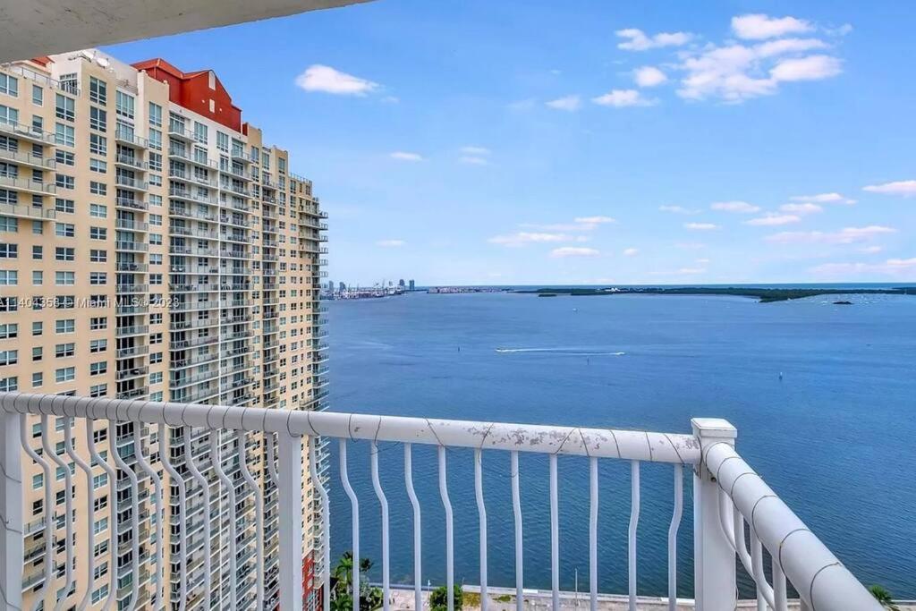 New Stunning 2Br Brickell Condo-Free Parking