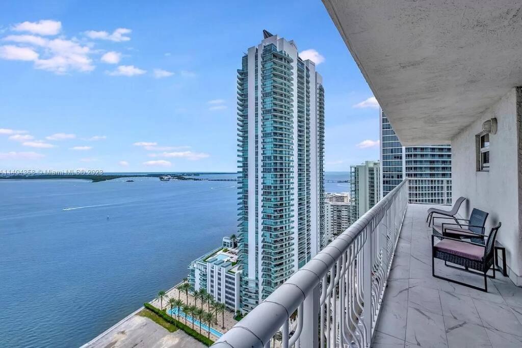 New Stunning 2Br Brickell Condo-Free Parking