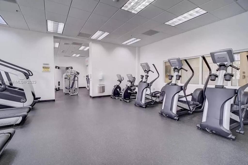 New Stunning 2Br Brickell Condo-Free Parking