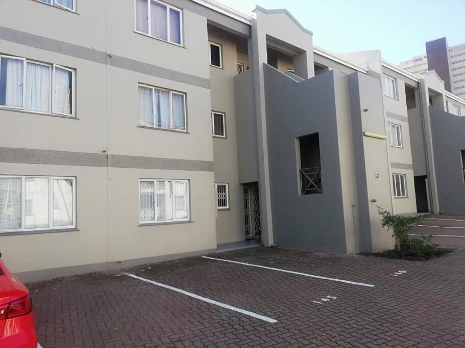 DURBAN BEACH HOLIDAY HOME view 5