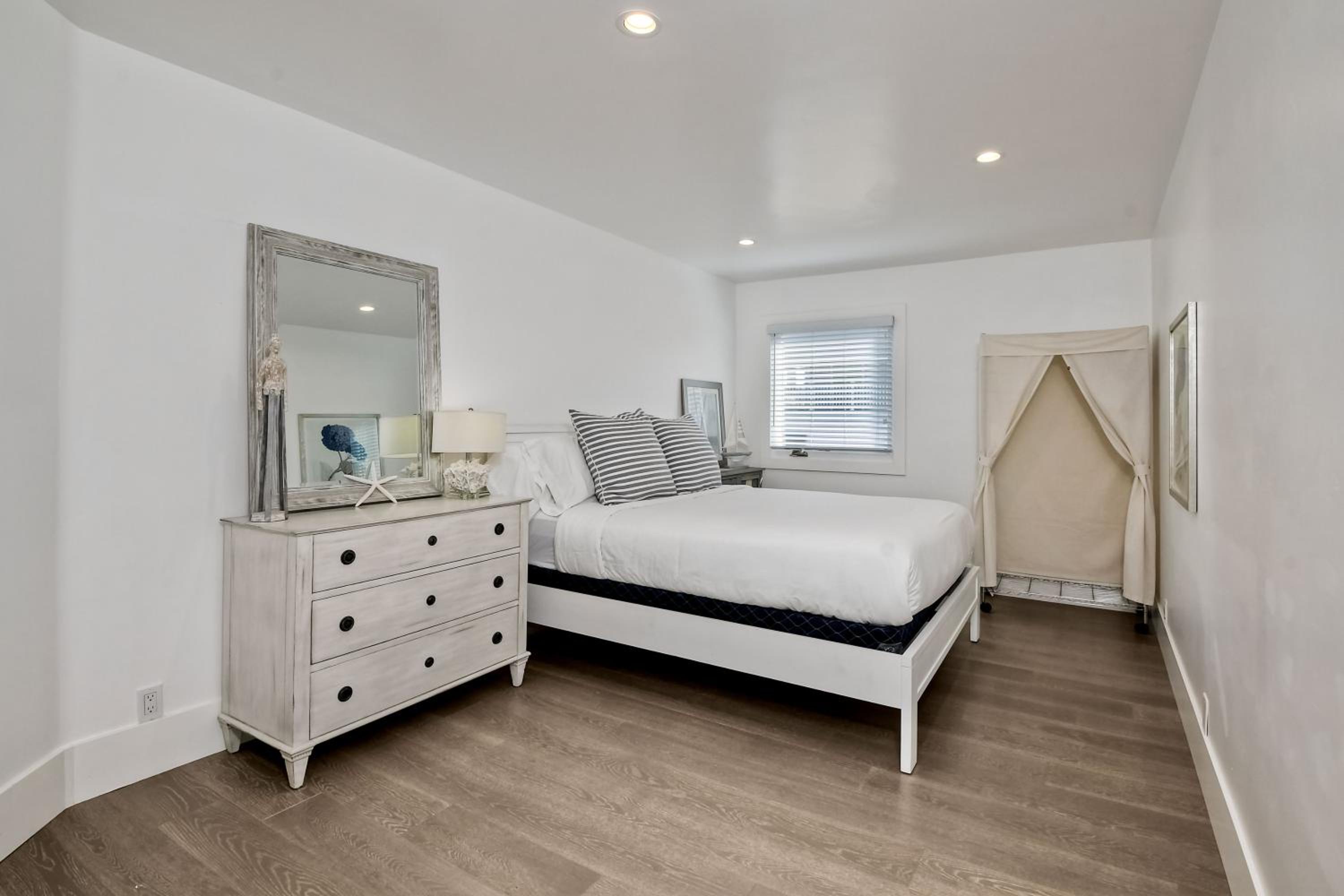 Luxury Ocean Views - 6 BR Home - Steps to Sand