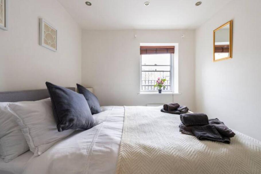 Super Central beautiful Three Bedroom