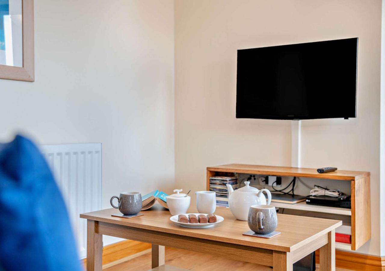 1 Bed in Swanage oc-wy525 view 2