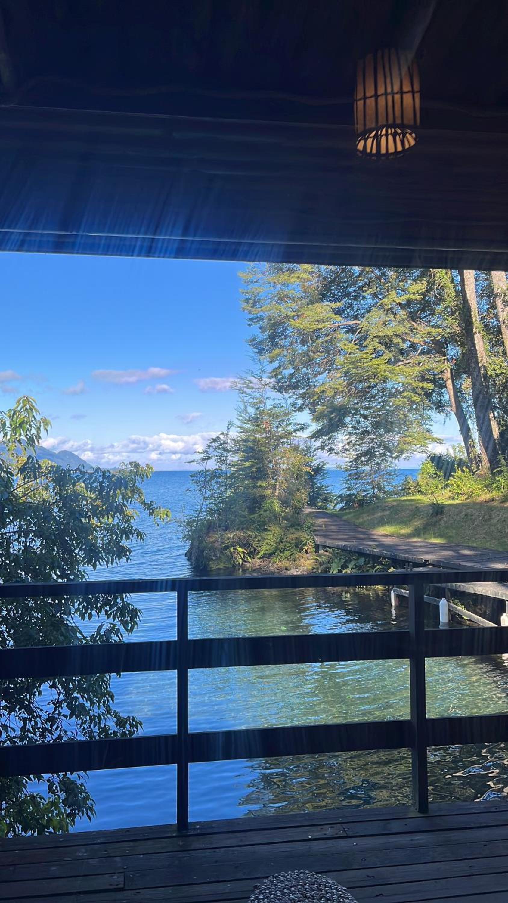 2 Cabañas y Quincho con Orilla a Lago Privado, Ensenada Camino Cascadas