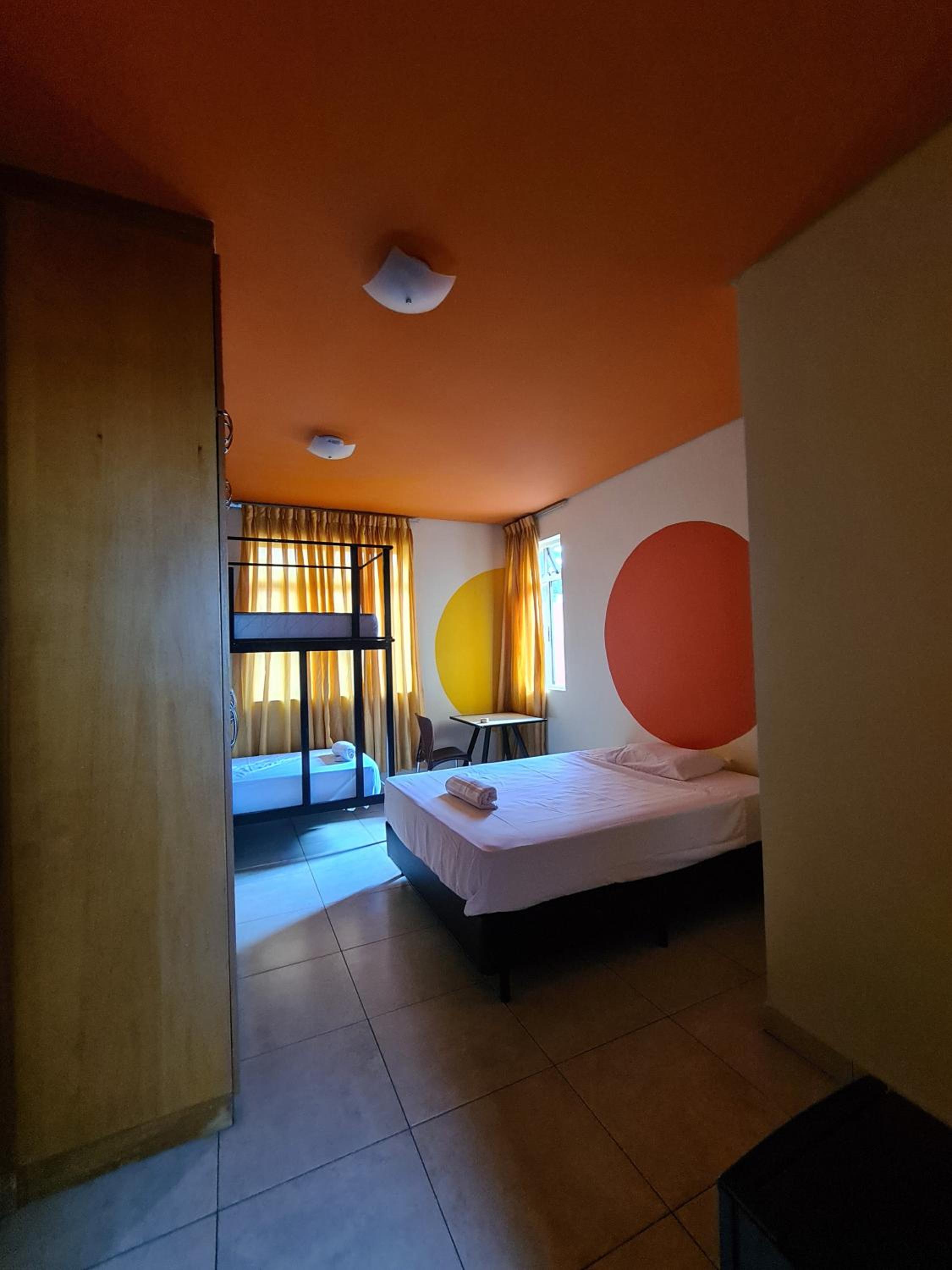 Poente Hostel
