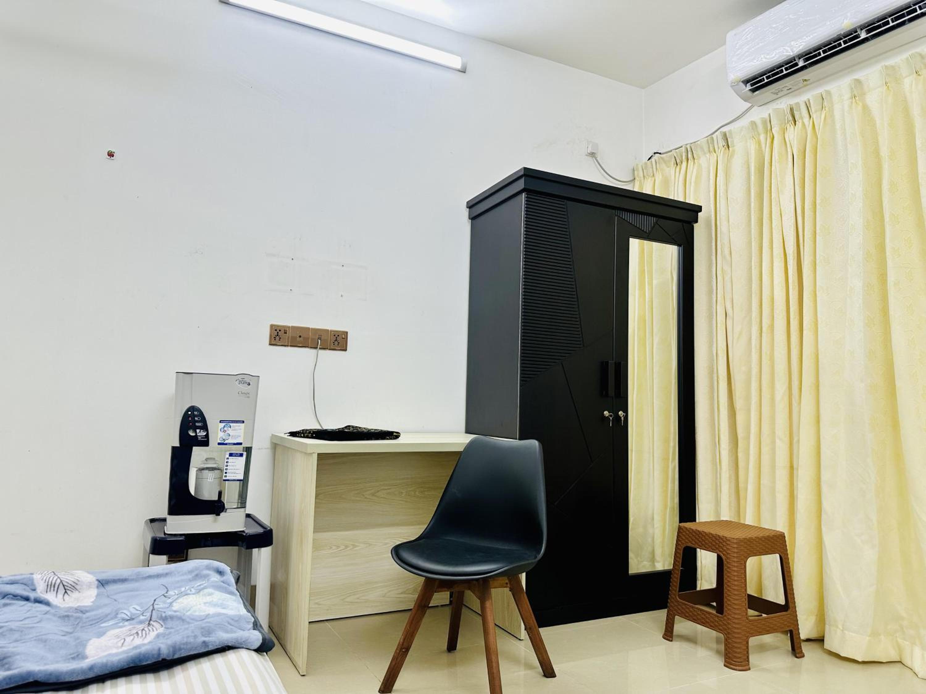 Beautiful 1-Bed Studio in Dhaka