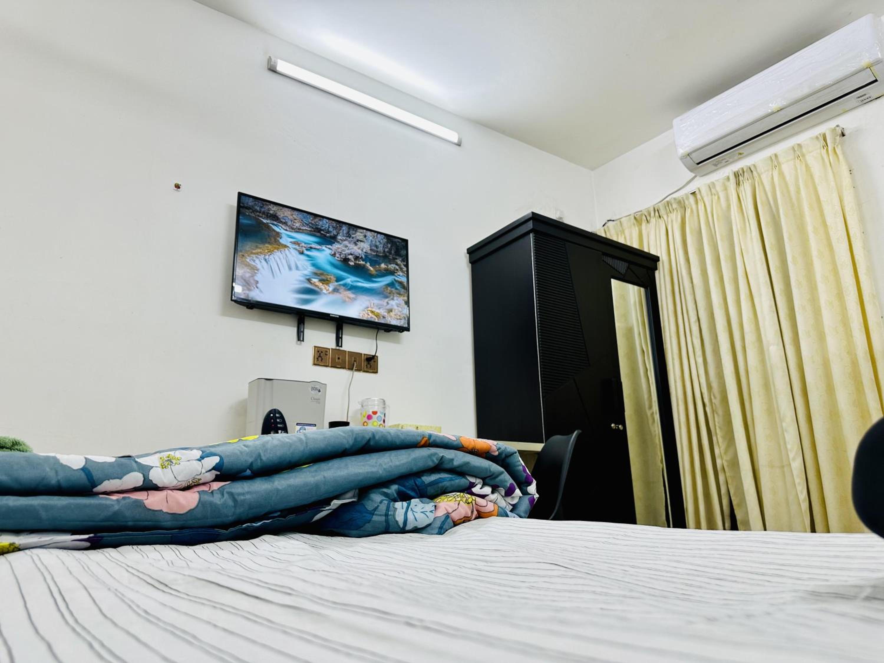 Beautiful 1-Bed Studio in Dhaka